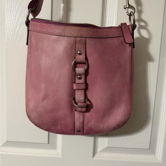 Leather Crossbody Bag in Dusty Rose - Picture 4 of 11